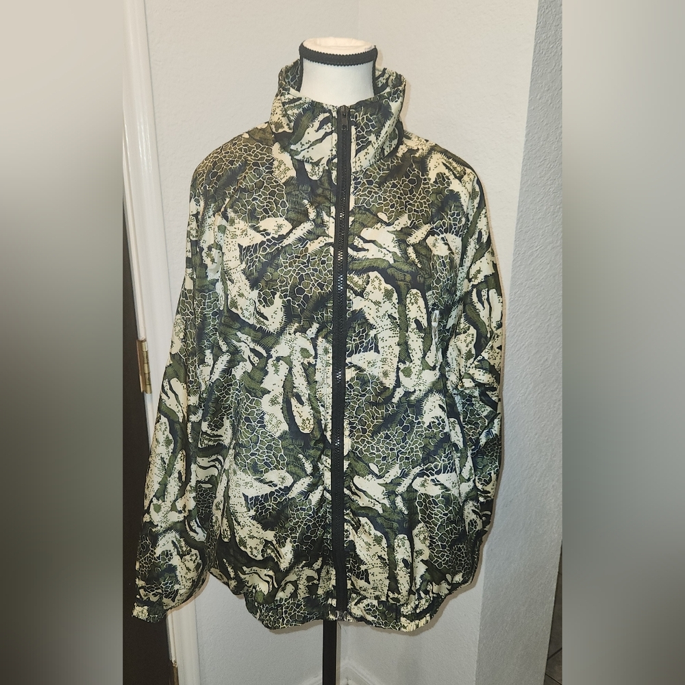 Vintage Ladies FUBU full zip Windbreaker Hooded Jacket -Size MEDIUM